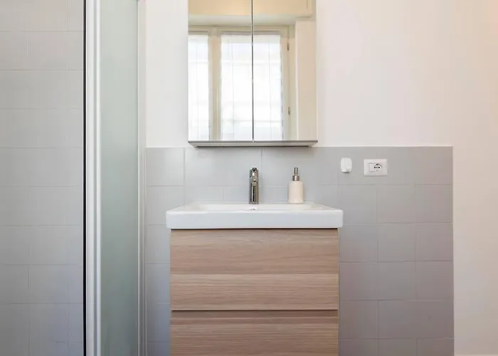 Loft In Zona Buonarroti Milano